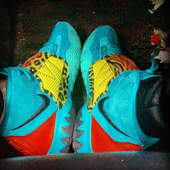 Nike Other - Nike kylie 6